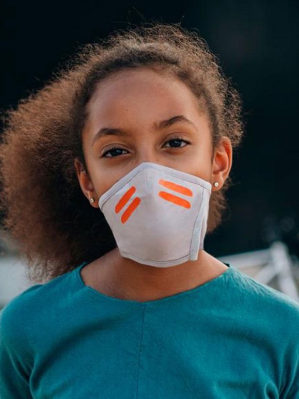 Dětská Closca Mask v2, stylová rouška s pouzdrem, šedá s oranžovou - Closca