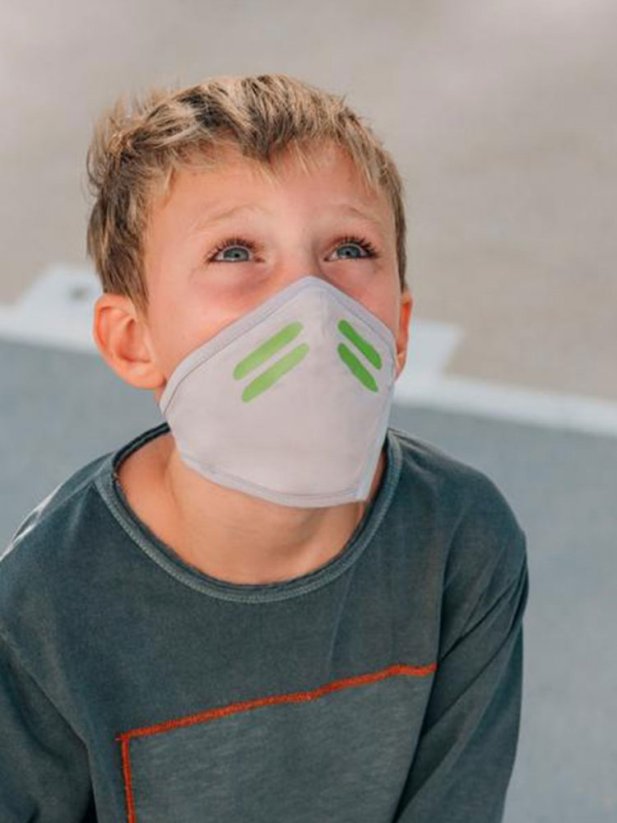 Dětská Closca Mask v2, stylová rouška s pouzdrem, šedá se zelenou - Closca